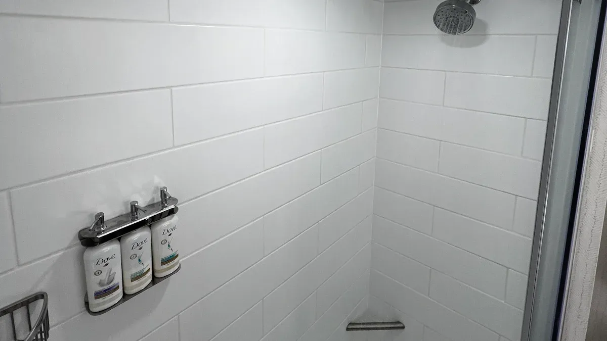 Minne vedenpitävä lineaarinen valaistus on yleisimmin asennettu